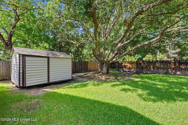 2137 Sandalwood Place, Gautier, MS 39553