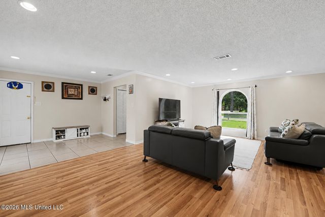 2137 Sandalwood Place, Gautier, MS 39553