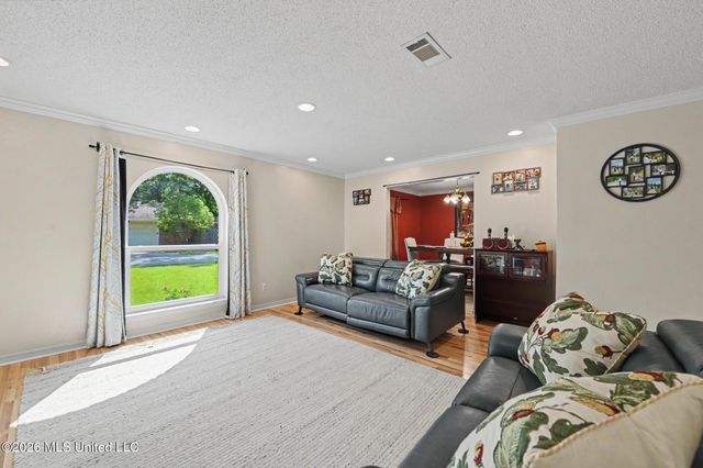 2137 Sandalwood Place, Gautier, MS 39553