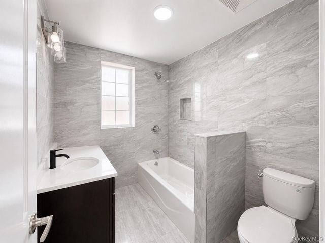 20411 38th Avenue, Bayside, NY 11361