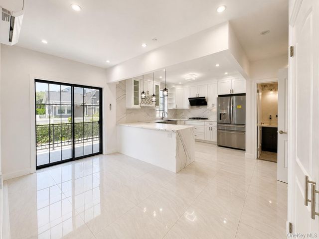 20411 38th Avenue, Bayside, NY 11361