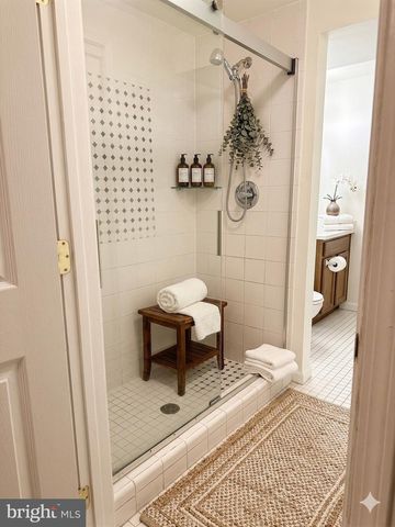 14423 PEBBLE HILL LN, North Potomac, MD 20878