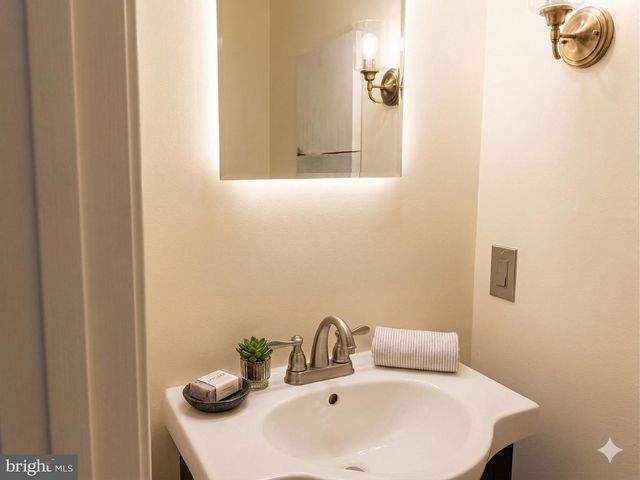 14423 PEBBLE HILL LN, North Potomac, MD 20878