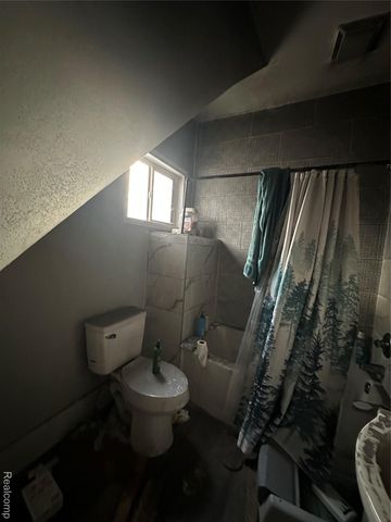 717 Bristol Street, Adrian, MI 49221