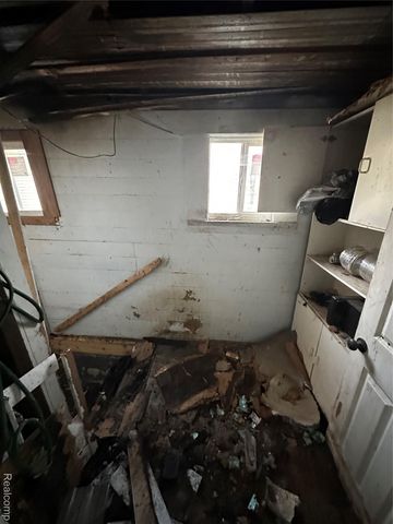 717 Bristol Street, Adrian, MI 49221