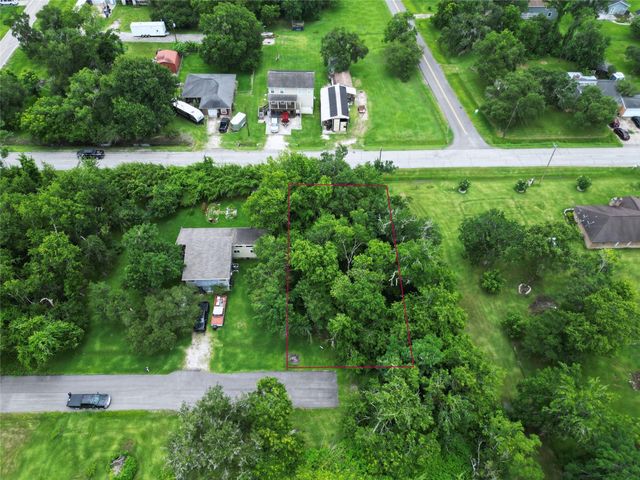 000 Bay Court, Brazoria, TX 77422
