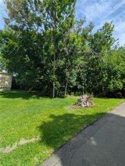 000 Bay Court, Brazoria, TX 77422