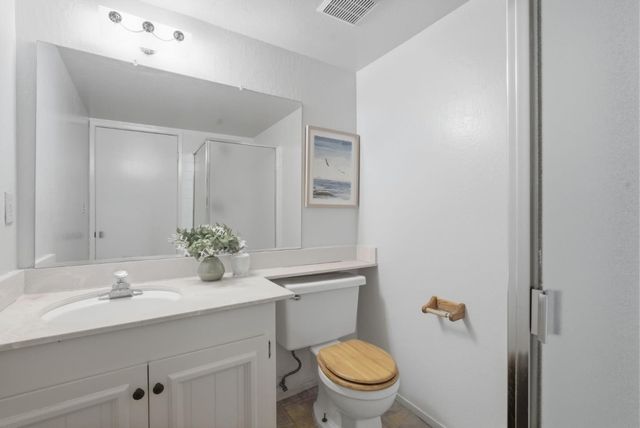 228 Mountaire Parkway, Clayton, CA 94517