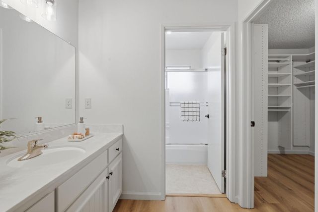 228 Mountaire Parkway, Clayton, CA 94517