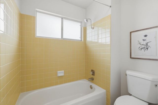 228 Mountaire Parkway, Clayton, CA 94517