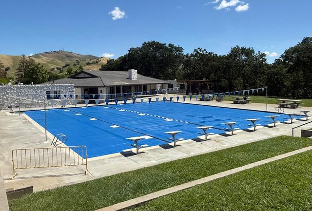 228 Mountaire Parkway, Clayton, CA 94517