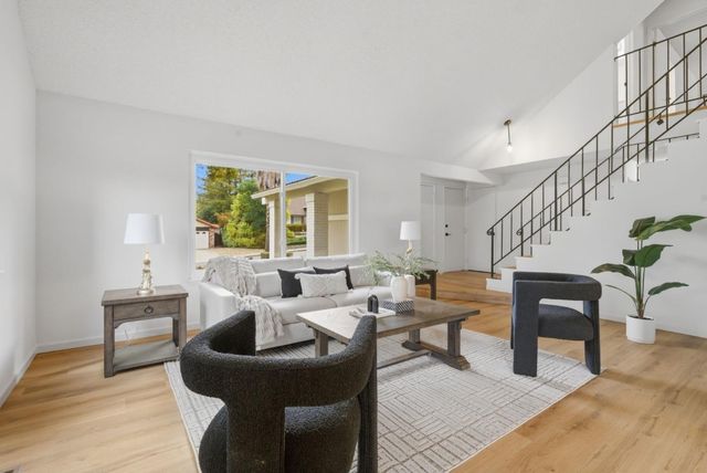 228 Mountaire Parkway, Clayton, CA 94517
