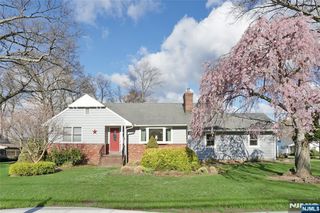 223 Linda Vista Avenue, North Haledon, NJ 07508