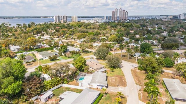 1758 Woodlawn AVE, Fort Myers, FL 33901