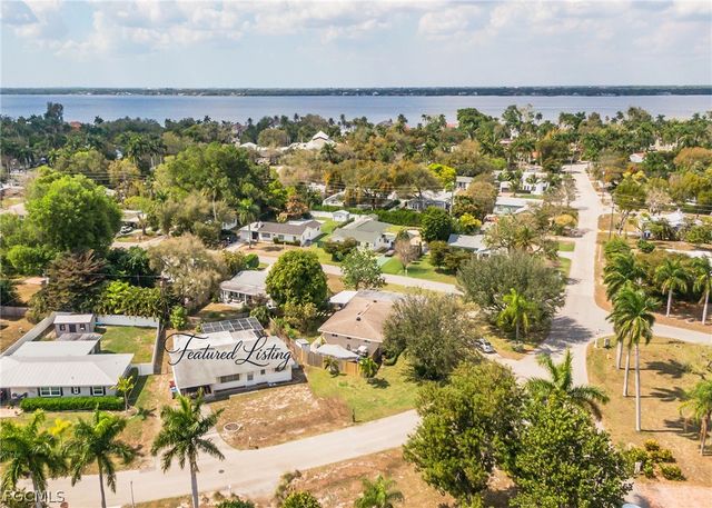 1758 Woodlawn AVE, Fort Myers, FL 33901