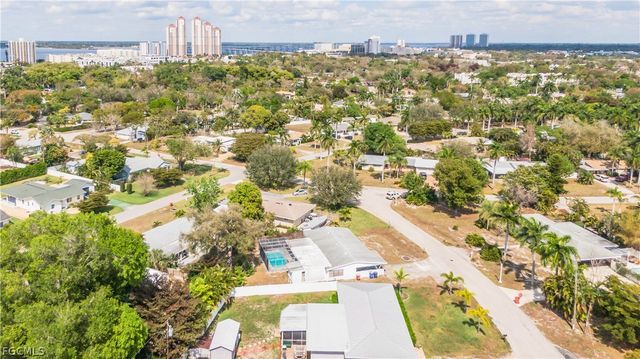 1758 Woodlawn AVE, Fort Myers, FL 33901