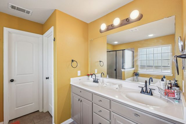 317 Eastland Drive, Lewisville, TX 75056