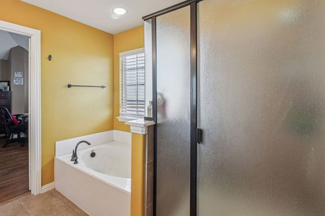 317 Eastland Drive, Lewisville, TX 75056