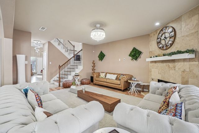 317 Eastland Drive, Lewisville, TX 75056