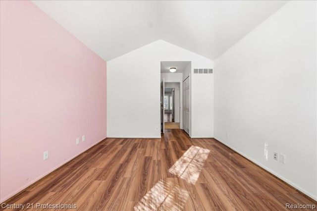 3895 Arbor Drive, Auburn Hills, MI 48326