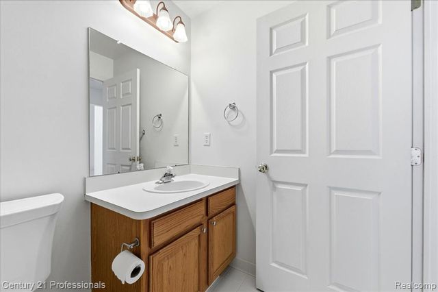 3895 Arbor Drive, Auburn Hills, MI 48326