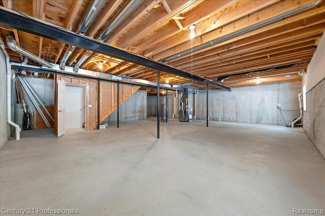 3895 Arbor Drive, Auburn Hills, MI 48326