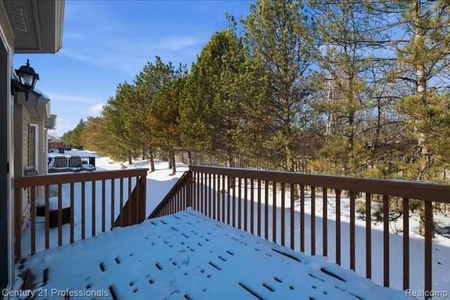 3895 Arbor Drive, Auburn Hills, MI 48326