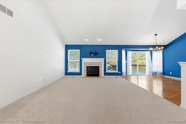 3895 Arbor Drive, Auburn Hills, MI 48326