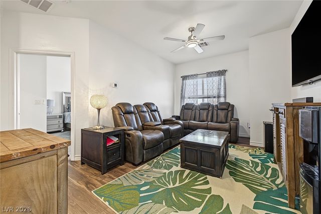 206 Callen Falls Avenue 1514, Henderson, NV 89011