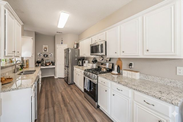 2322 Wilmette Drive, Arlington, TX 76018