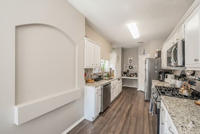 2322 Wilmette Drive, Arlington, TX 76018