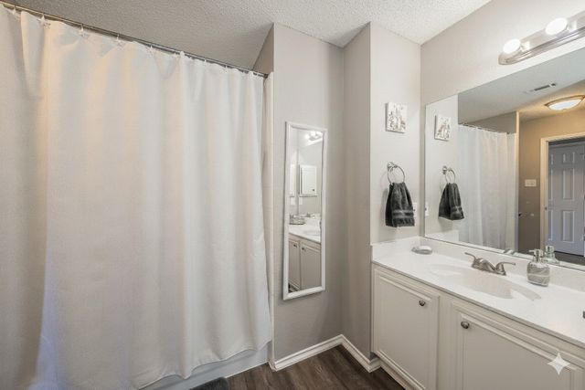 2322 Wilmette Drive, Arlington, TX 76018