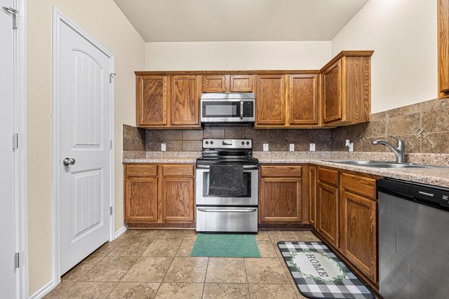 917 Brookview DR, Copperas Cove, TX 76522