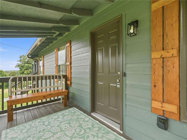 165 Cherokee Avenue, Nelson, GA 30151