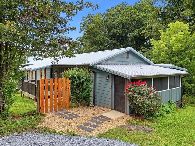 165 Cherokee Avenue, Nelson, GA 30151