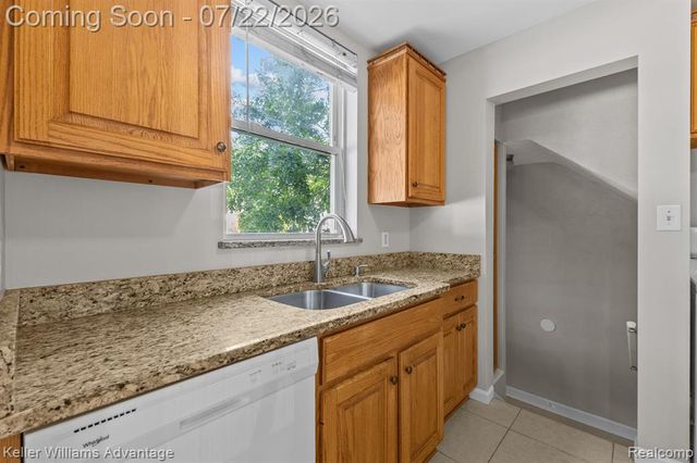 307 E Chesterfield Street, Ferndale, MI 48220