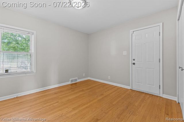 307 E Chesterfield Street, Ferndale, MI 48220
