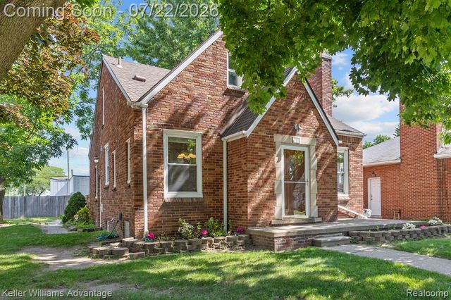 307 E Chesterfield Street, Ferndale, MI 48220