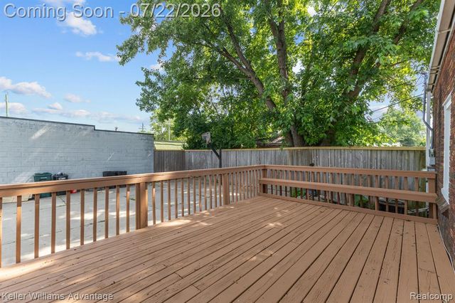 307 E Chesterfield Street, Ferndale, MI 48220