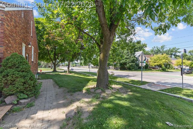 307 E Chesterfield Street, Ferndale, MI 48220