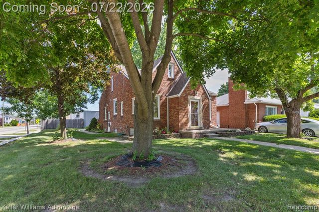 307 E Chesterfield Street, Ferndale, MI 48220