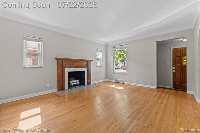 307 E Chesterfield Street, Ferndale, MI 48220