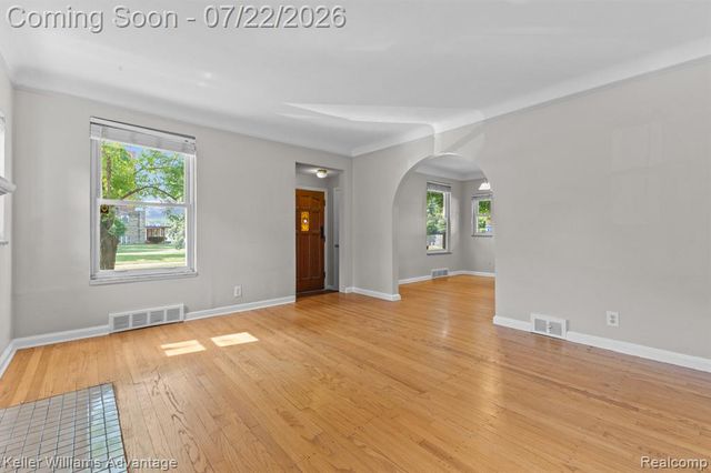 307 E Chesterfield Street, Ferndale, MI 48220