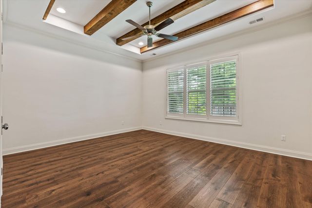 202 CHADWICK WOODS LN, Collierville, TN 38017