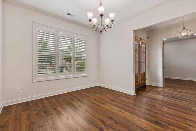 202 CHADWICK WOODS LN, Collierville, TN 38017