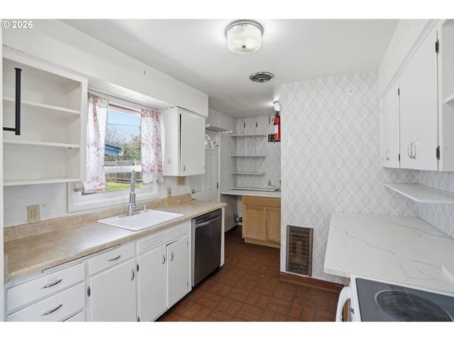 300 N LIESER Rd, Vancouver, WA 98664