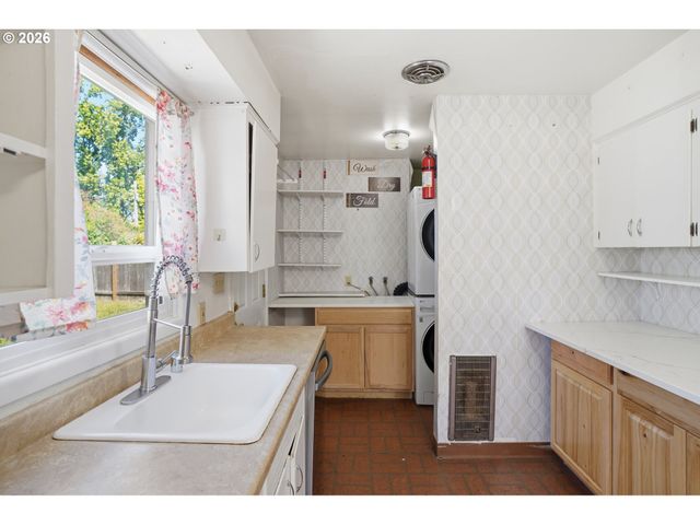 300 N LIESER Rd, Vancouver, WA 98664