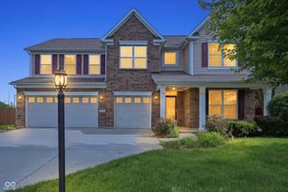 8110 Eskerban Drive, Avon, IN 46123