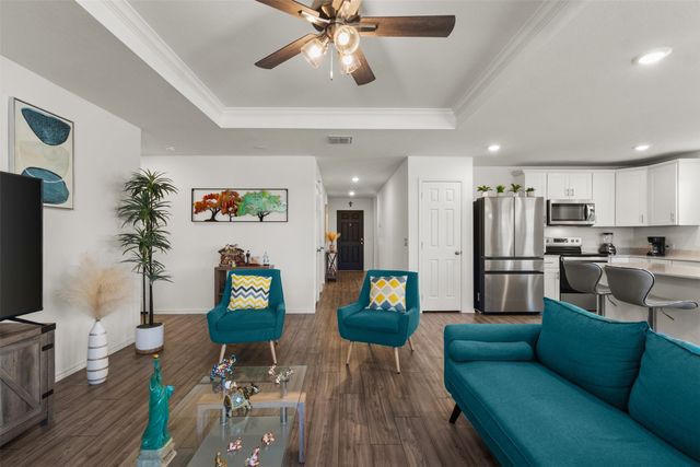 2117 Winding Creek Way, Denton, TX 76208