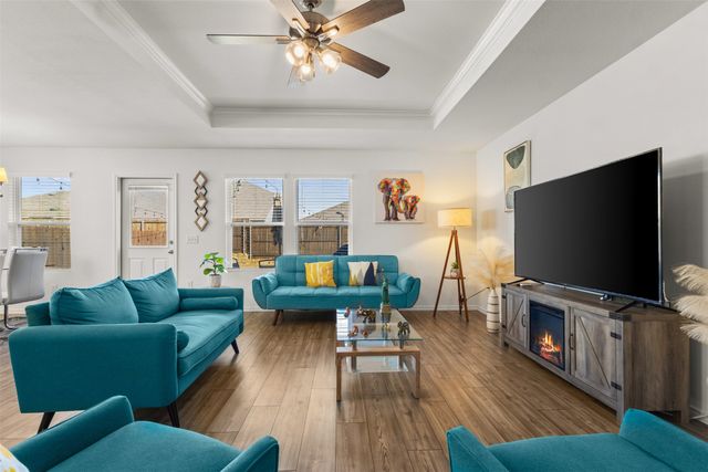 2117 Winding Creek Way, Denton, TX 76208